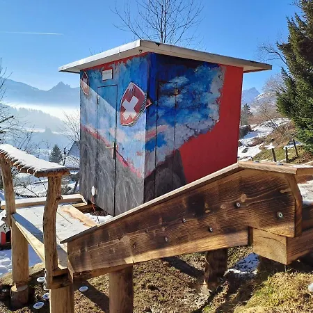 Saentis Chalet Chnorz بيت للعطل *